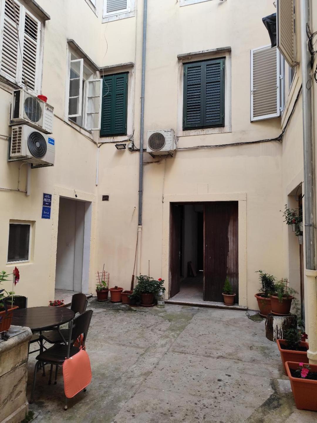 Apartment Poluotok